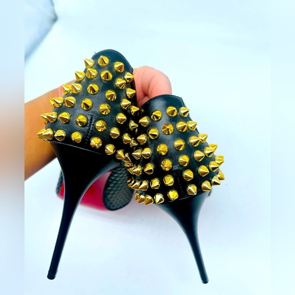 Christian Louboutin Black Leather Mesh Guni Spiked Gold stud 100mm pumps EU 38.5 - Picture 11 of 14